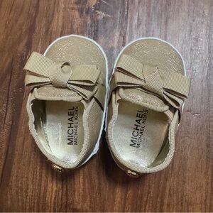 Michael Michael Kors Gold Bow Shimmer Baby Shoes Size 2